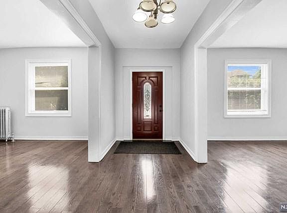 5th image of 33 Shanley Ave #35