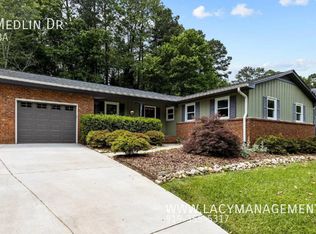 916 Medlin Dr, Cary, NC 27511