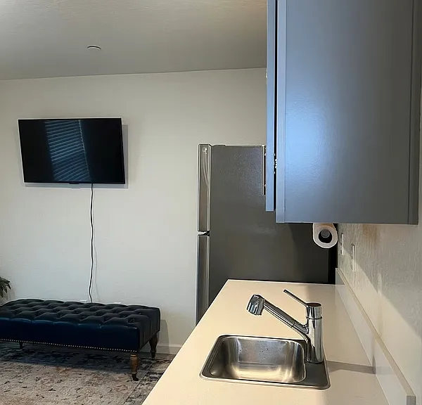 624 Suzanne Dr #2 — Photo 4