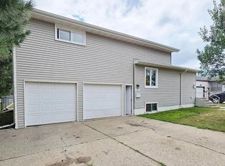 1207 2nd St SW #1, Mandan, ND 58554