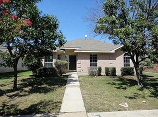 2833 Saint Thomas Ln, Lancaster, TX 75146