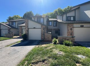 2039 Silent Spring Dr, Maryland Heights, MO 63043