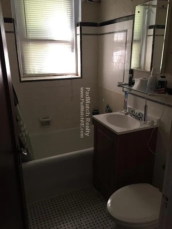 Studio, $1,800 — Photo 3