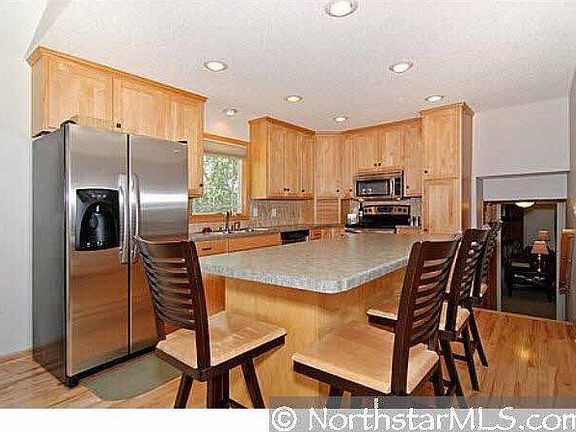 3rd image of 6308 Edgemont Boulevard N