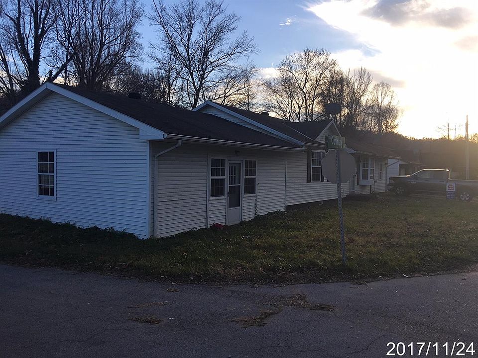 1st image of 75 Country Ln