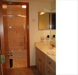 5th image of 2206 Heritage Dr