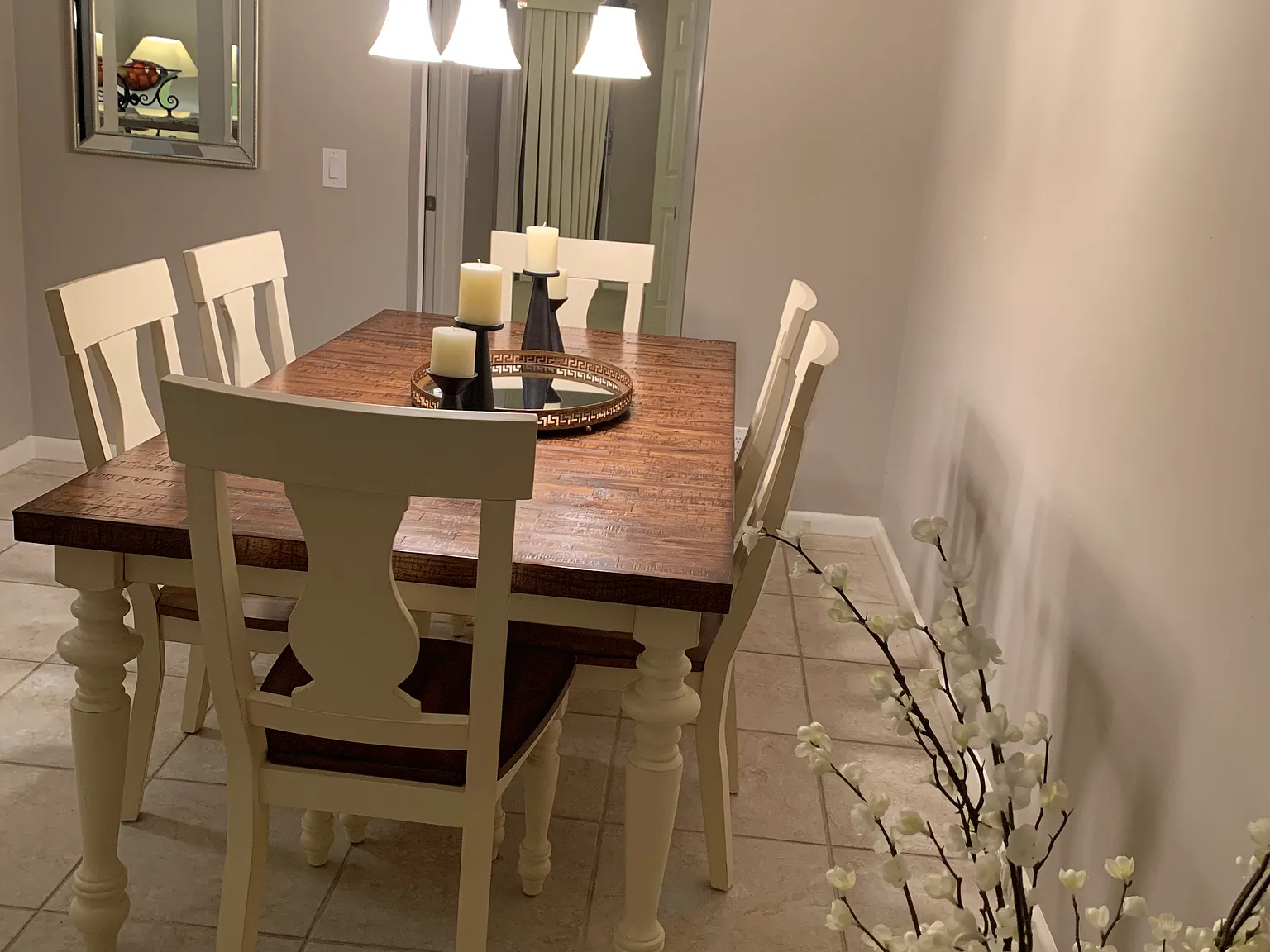 1 bed, 1.5 bath, 702 sqft, $1,650 — Photo 2