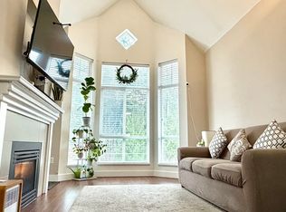 9979 140th St #409, Surrey, BC V3T 5W2