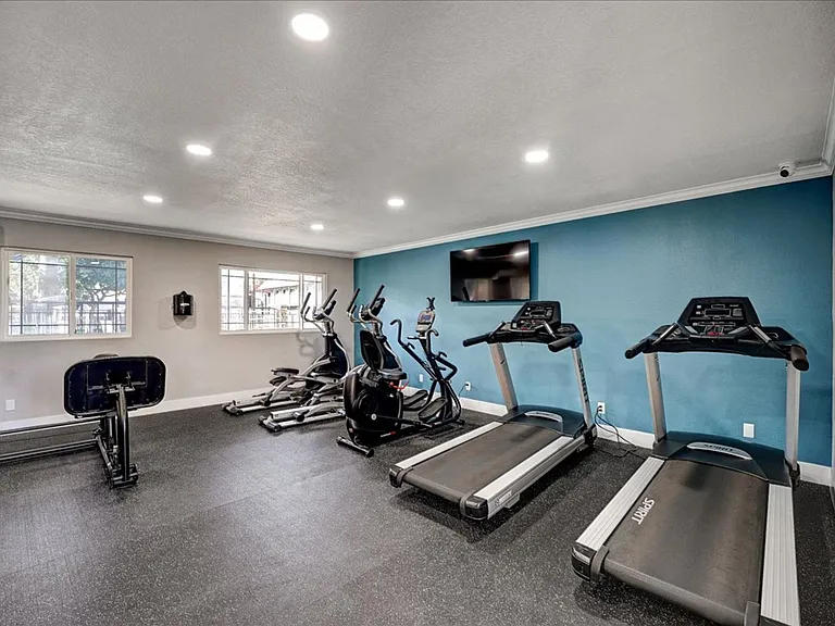Tierra Palms Apartment Homes — Photo 35