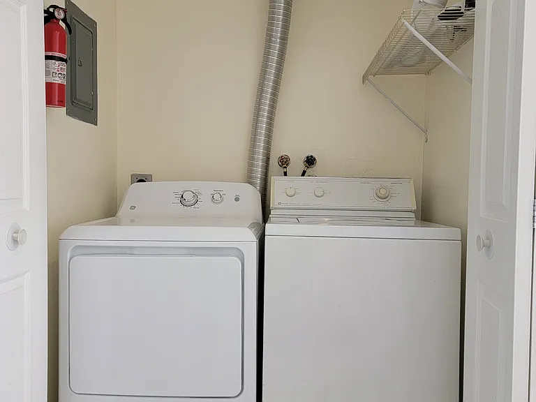 Washer / Dryer