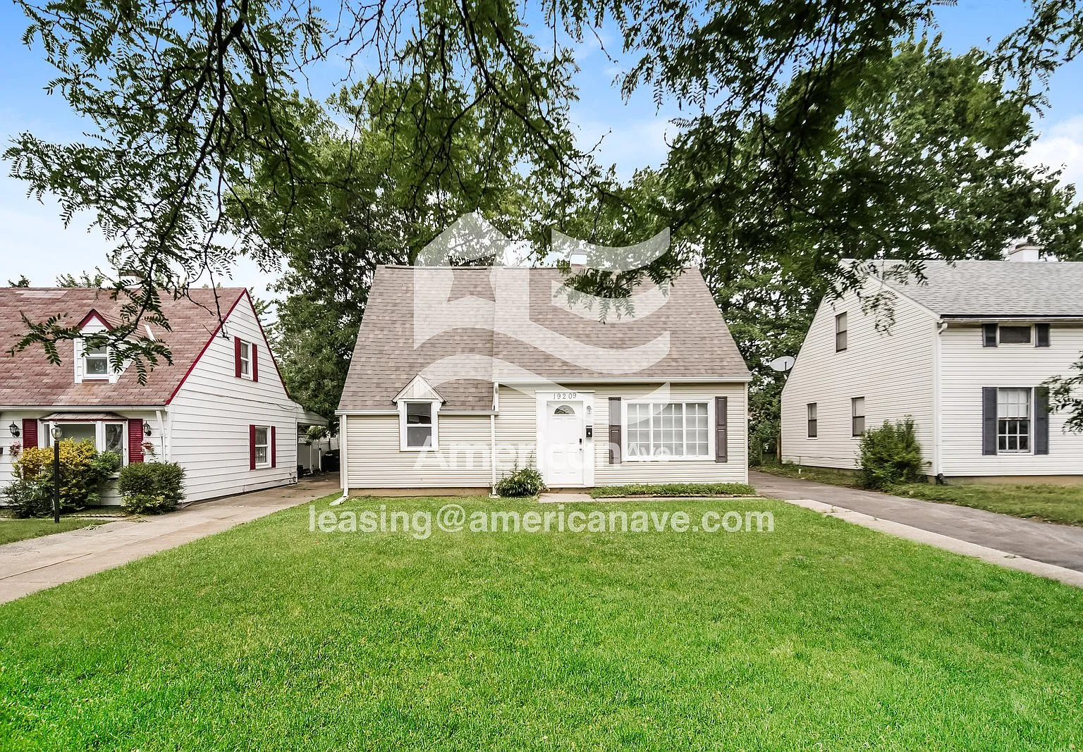 4 bed, 1.0 bath, 1367 sqft, $1,505 — Photo 2