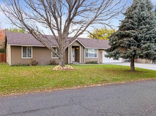 4621 Mountain Meadow Rd, West Richland, WA 99353