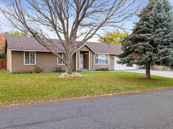 4621 Mountain Meadow Rd, West Richland, WA 99353