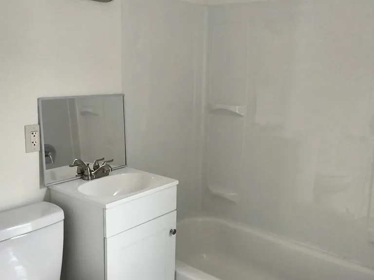 530 N Fountain St — Photo 17