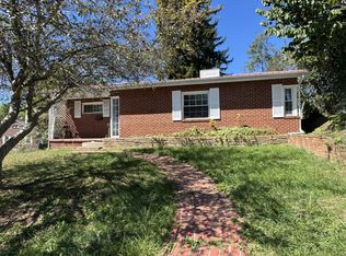 914 Reynolds Ave, Princeton, WV 24740