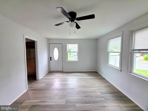 43 Highland Pl, Indian Head, MD 20640