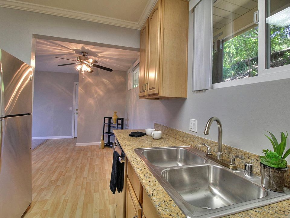 Kitchen & Dinning Room *Various