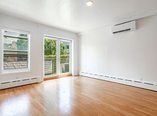 68 Green St APT 2B, Brooklyn, NY 11222