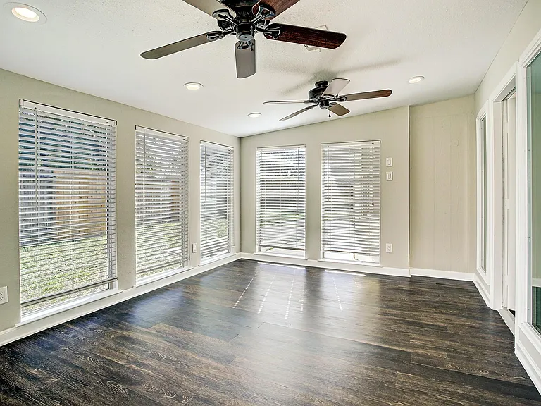 6506 Larissa Cir — Photo 6