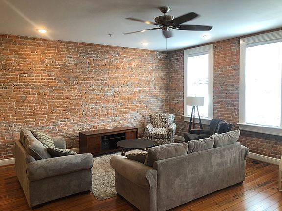 2nd image of 114 E University St Unit 6
