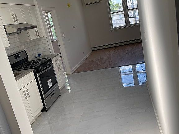 5th image of 9837 Corona Ave
