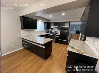 32023 W Forteen Mile Rd APT 100, Farmington, MI 48334