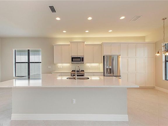 5th image of 4068 Nova Ln