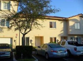 165 Riviera Cir, Weston, FL 33326