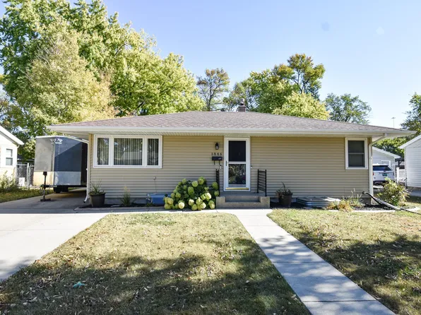 1846 16th St S, Fargo, ND 58103