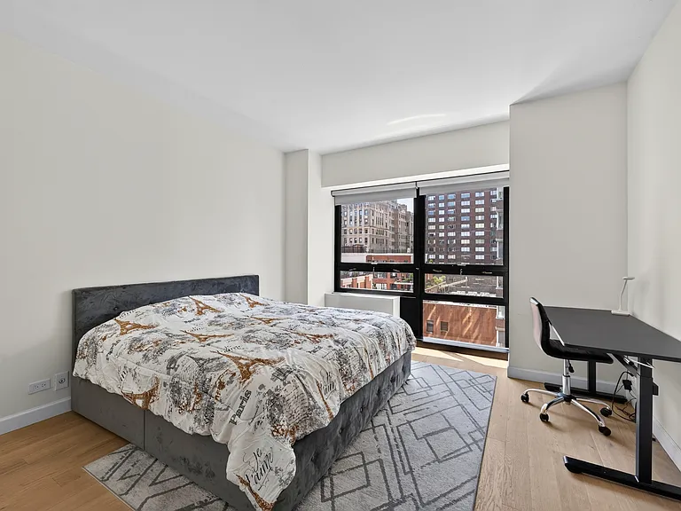 415 E 54th St #10C — Photo 5