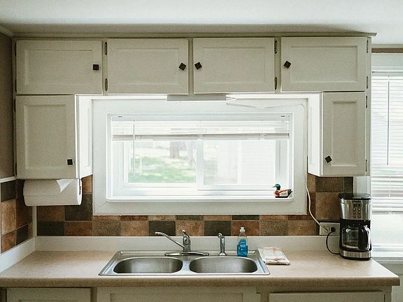 3rd image of 3870 E Duck Lake Rd #6