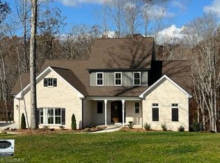 8410 Poplar Bluff Dr, Stokesdale, NC 27357