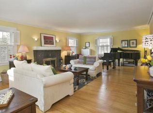 2015 Thomas Ave S, Minneapolis, MN 55405