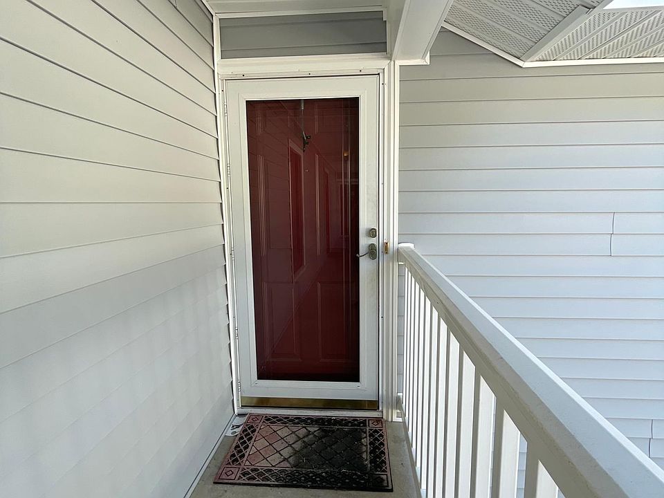 1st image of 122 W Victoria Ct #F