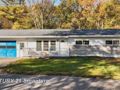 10462 S Graham Rd, Saint Charles, MI, 48655