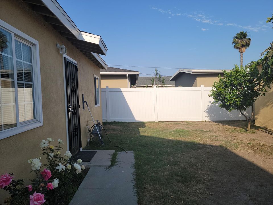 1st image of 12227 215th St