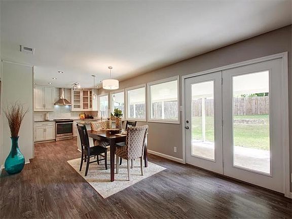 4th image of 3500 Carla Dr
