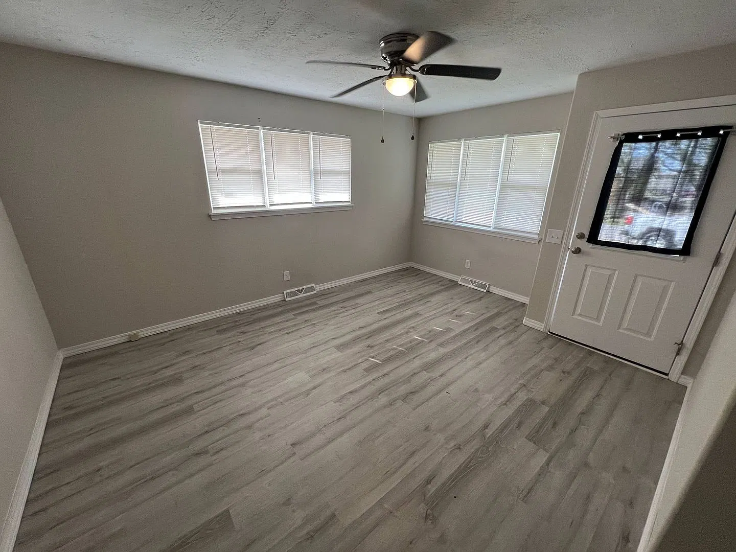 Republic 5 Plex — Photo 4