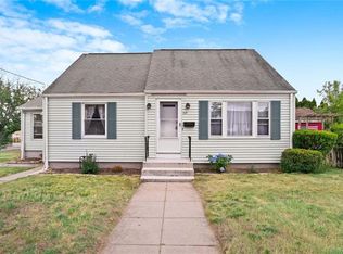 128 Puritan Ave, Cranston, RI 02920