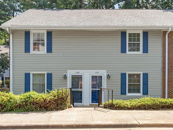 1127 Nottingham Cir, Cary, NC 27511