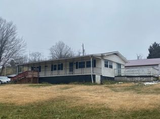 3167 Ervintown Rd, Castlewood, VA 24224