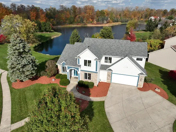 10728 N Westlakes Dr, Fort Wayne, IN 46804