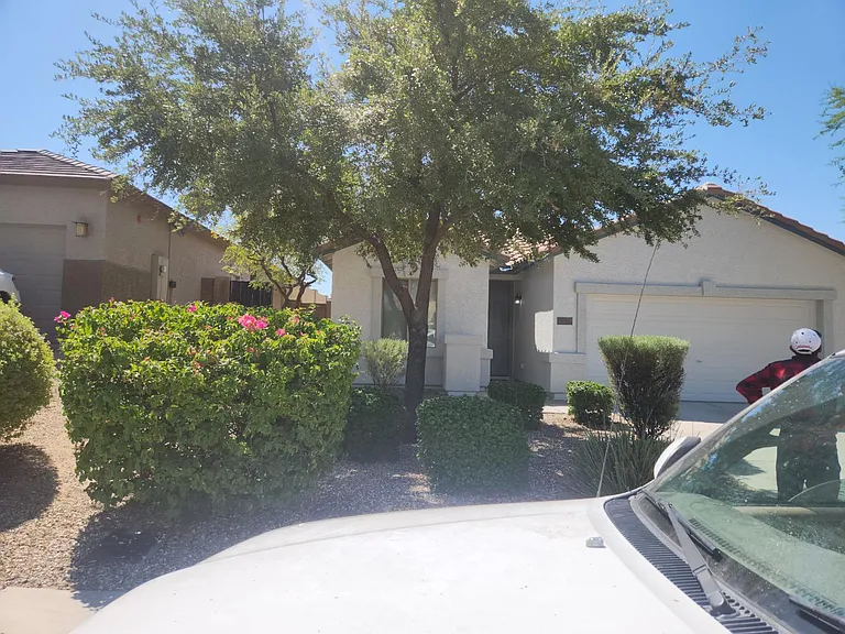 W Desert Mirage Dr — Photo 7