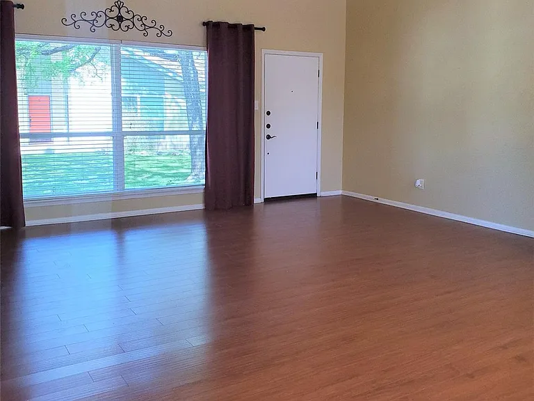 11905 Bell Ave #A — Photo 2