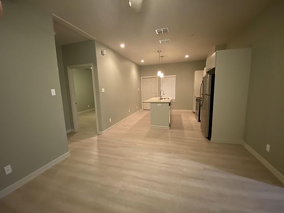 2nd image of 705 Murphy Ave #3