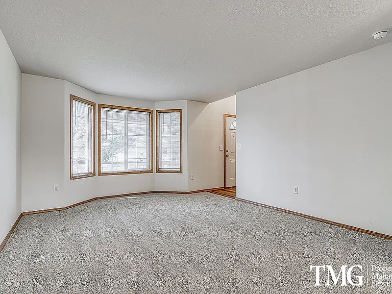 7111 NE 163rd Ave — Photo 3