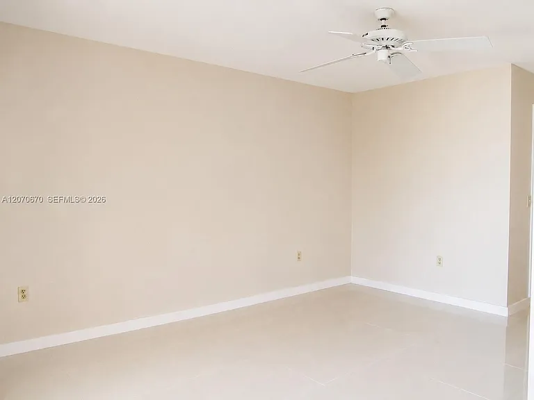 454 NE 210th Circle Ter #202-7B — Photo 11