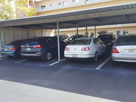 5th image of 14801 Park Lake Dr APT 304