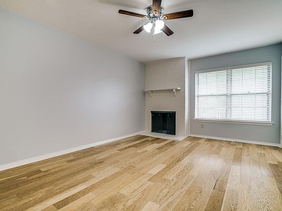 2nd image of 4211 Newton Ave #215A