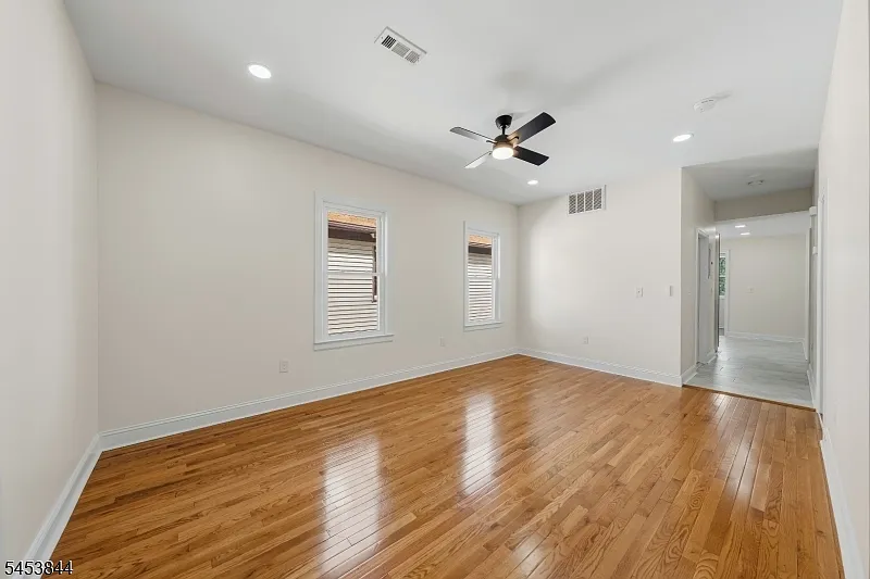 4 bed, 2.0 bath, $3,790 — Photo 4